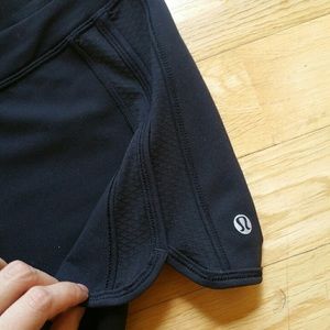BASICALLY NEW Lululemon Shorts Size 8